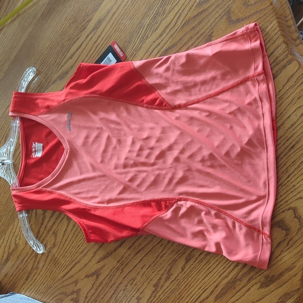 NWT Zoot Performance Sleeveless Run Top Size S Pink